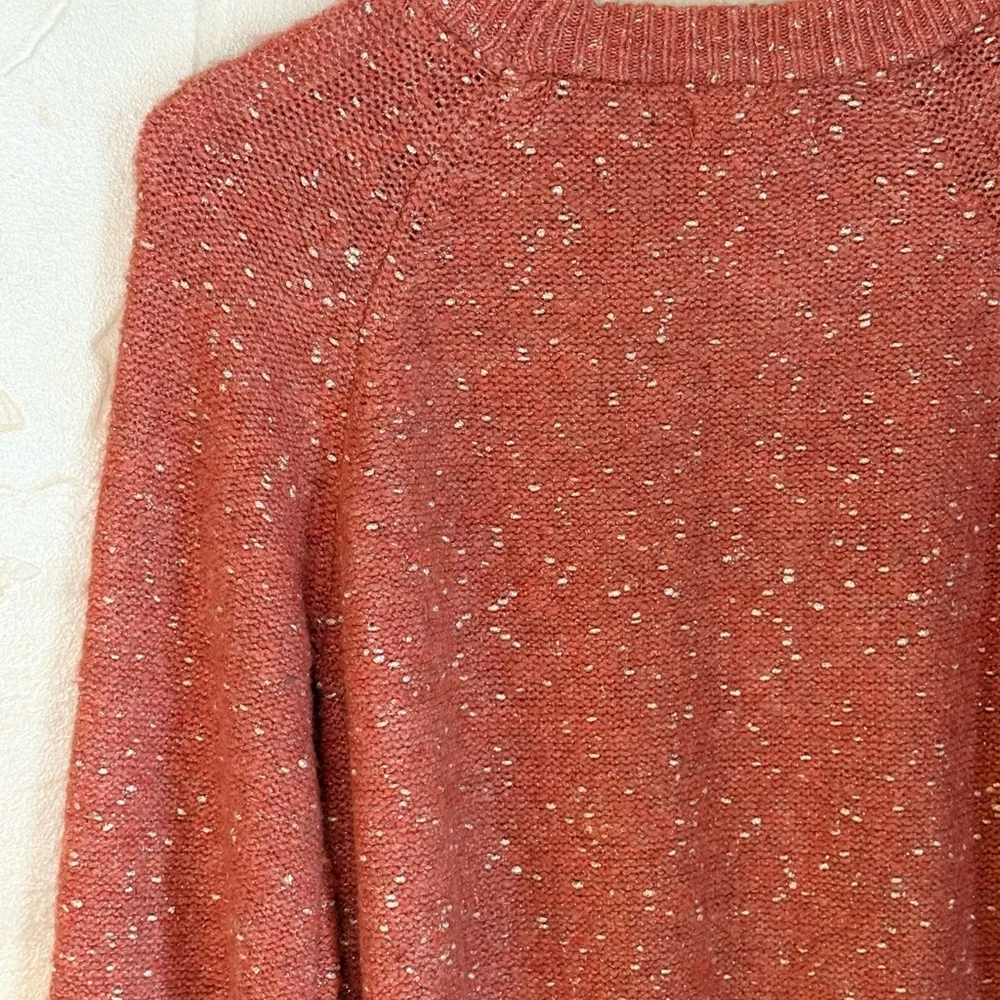 LC Lauren Conrad Speckled Gold Knit Sweater | Small | Like New - Picture 6 of 9